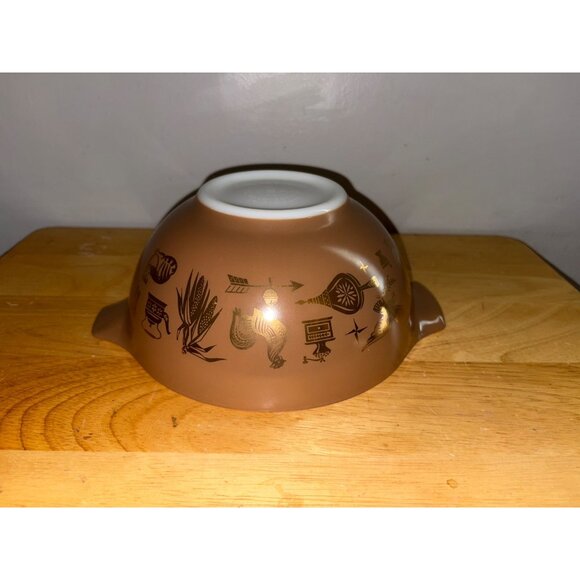 Vintage 4 Quart Pyrex Early Americana Cinderella Bowl 444 Handles #26 Bowl Dish - Picture 6 of 9